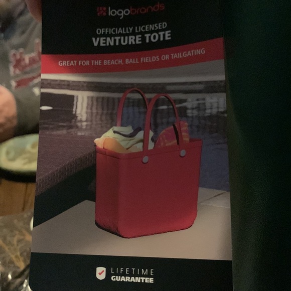 Florida Bulls Adventure tote NWT - Picture 2 of 4